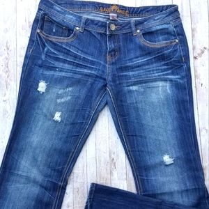 Almost Famous Jean's vintage low rise destroyed 13